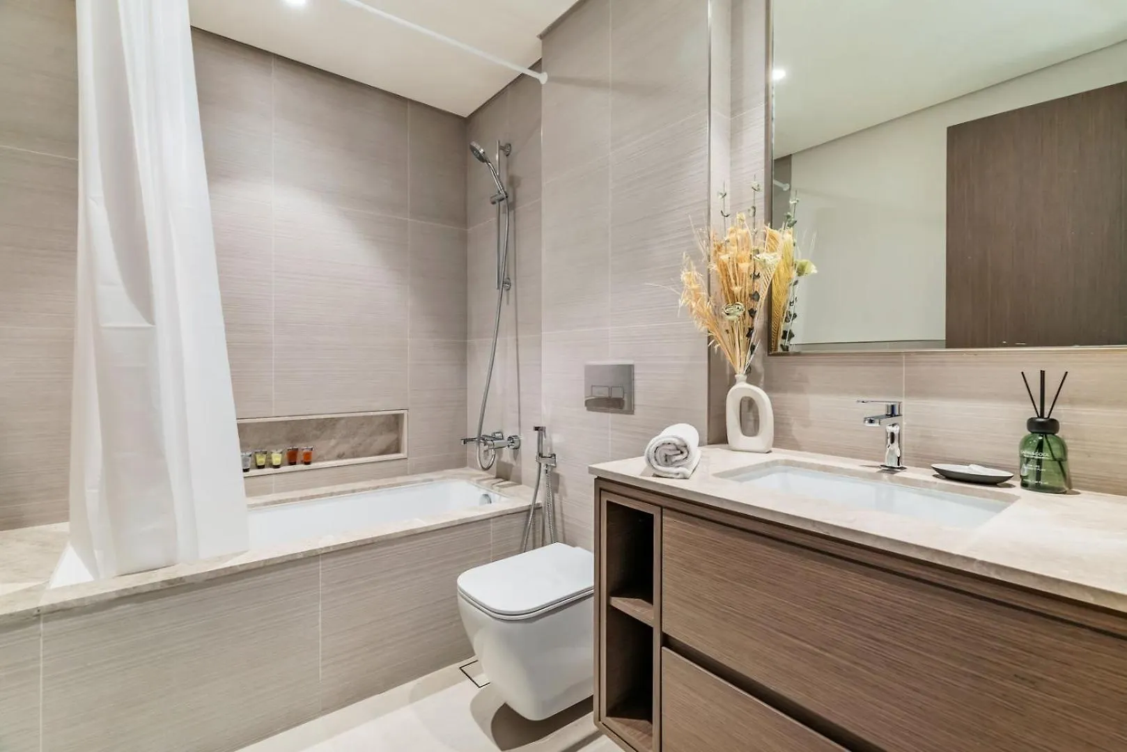 Guestready - Elegant Home In Downtown Dubai Apartment
